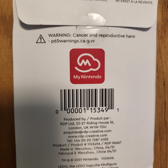 Nintendo Rewards Mario Golf Bag Tag and Lego Mario Keychain- New! - Picture 3 of 4